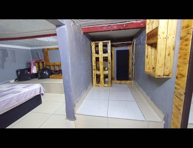 2 BEDROOM HOUSE FOR SALE IN MOUNT VERNON